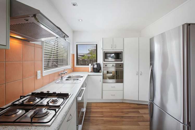 3 Hosking Place Clarks Beach_6