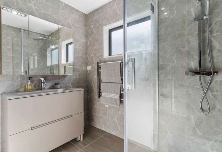 82b Gloucester Road Manurewa_18