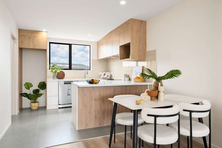 3/3/36 Longburn Road Henderson_3