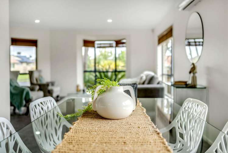 24 Moyrus Crescent East Tamaki Heights_11