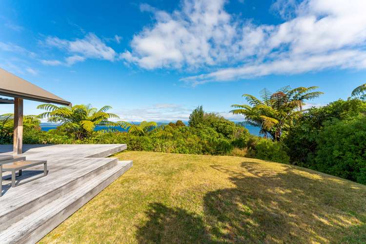 8b Whakamoenga Point Acacia Bay_9