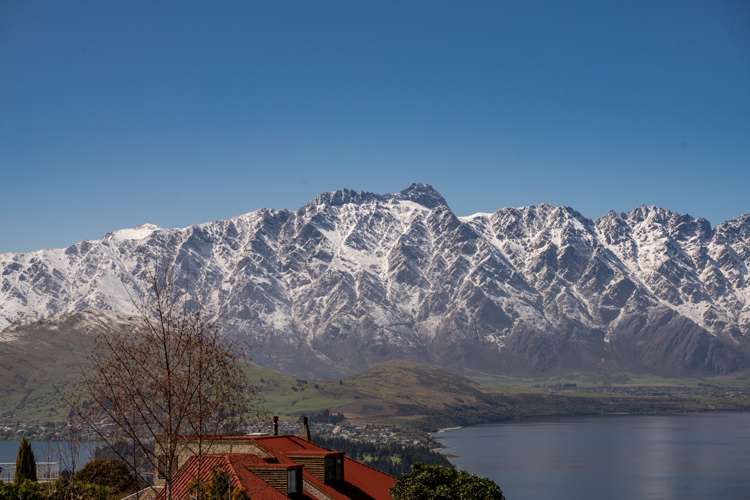 8 Caples Place Fernhill/Sunshine Bay_20