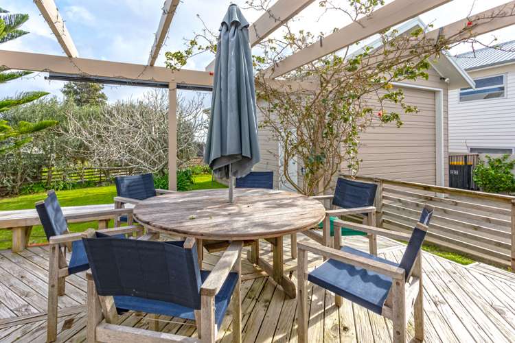 215 Beverley Terrace Whangamata_20