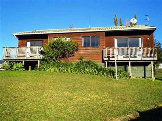 2 Waterford Way Beachlands_2