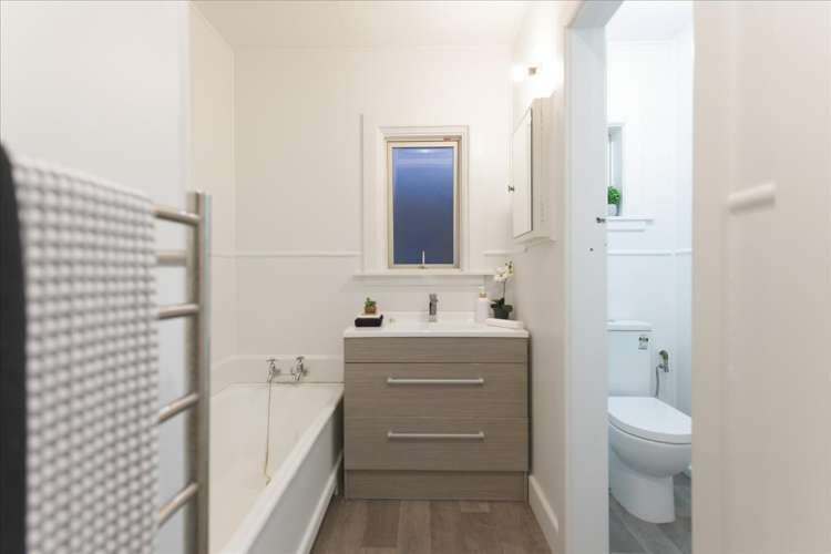 122 Springs Road Hornby_19