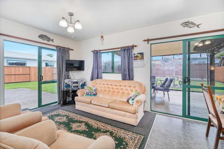 25 Whitby Avenue Whitianga_13