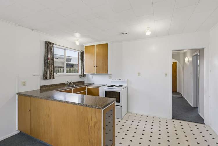 5 Parker Avenue Levin_9