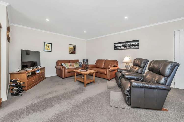 4 Cressy Place Darfield_13