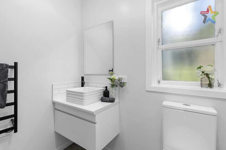 84 Holborn Drive Stokes Valley_14