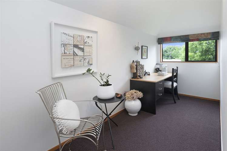 5b Regency Crescent Redwood_25