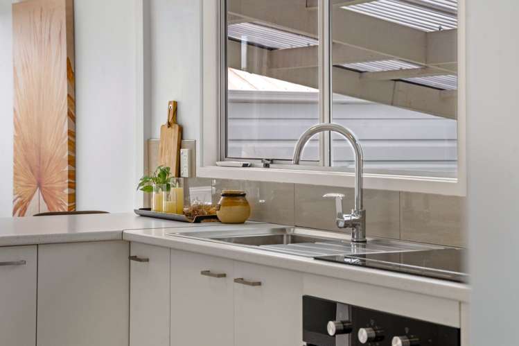 7 Pureora Place Clendon Park_22