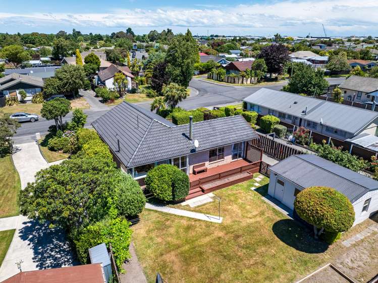 11 Gibson Drive Hornby_19