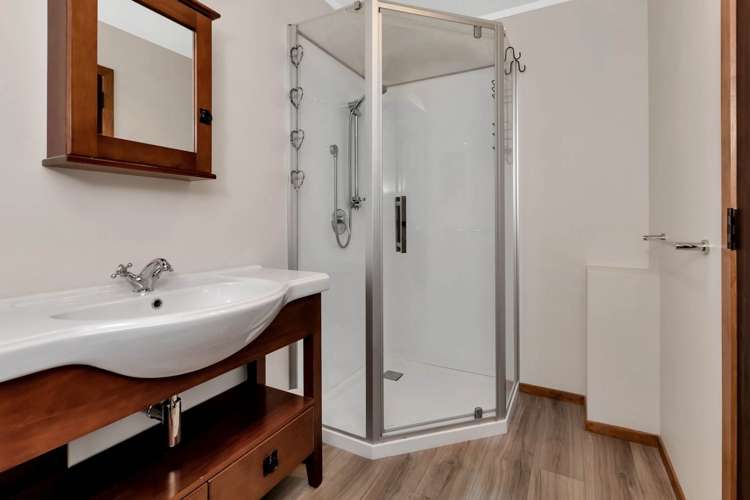 16 Huia Street Whau Valley_27