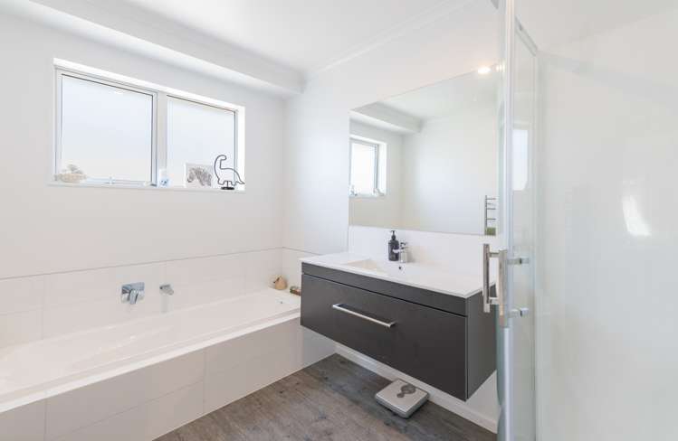 19 Puketutu Grove Motueka_12