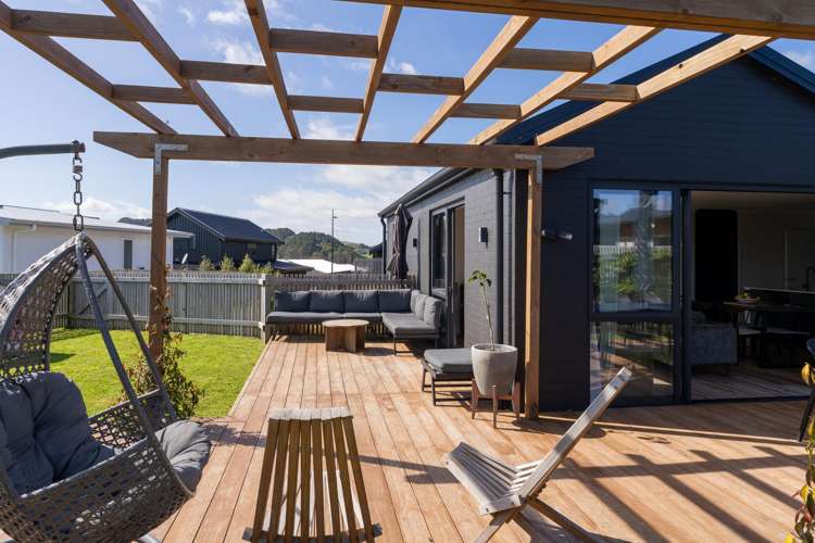 16 Tunarau Street Raglan_16