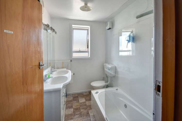 55 Glendining Avenue North East Valley_18