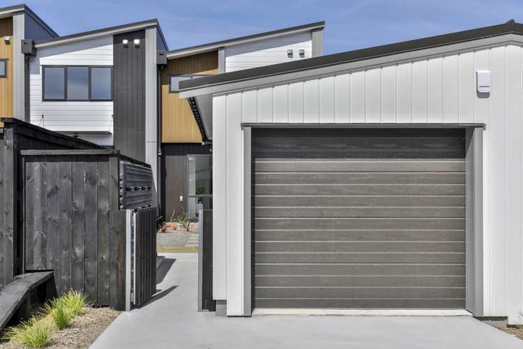 25E Henry Taylor Rise Milldale_27