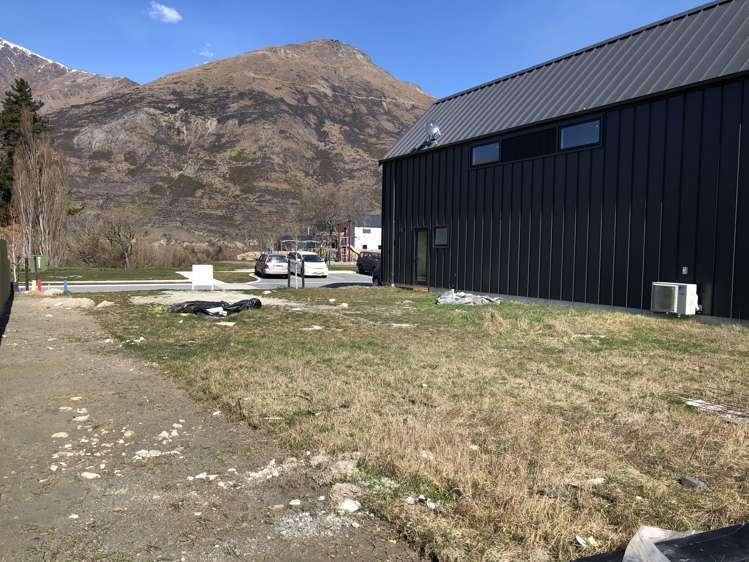 14 Lorne Street Dalefield/Wakatipu Basin_2