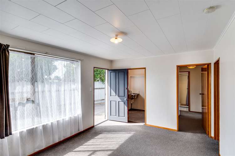 64 Columbus Crescent Flaxmere_8