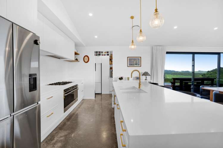 956 Richmond Road Lepperton_8