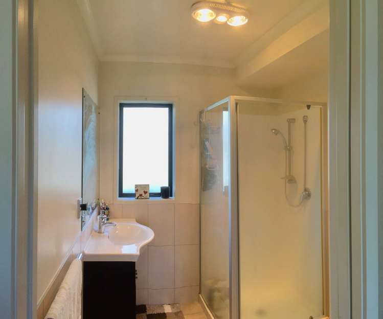 9 Noble Court Flat Bush_14