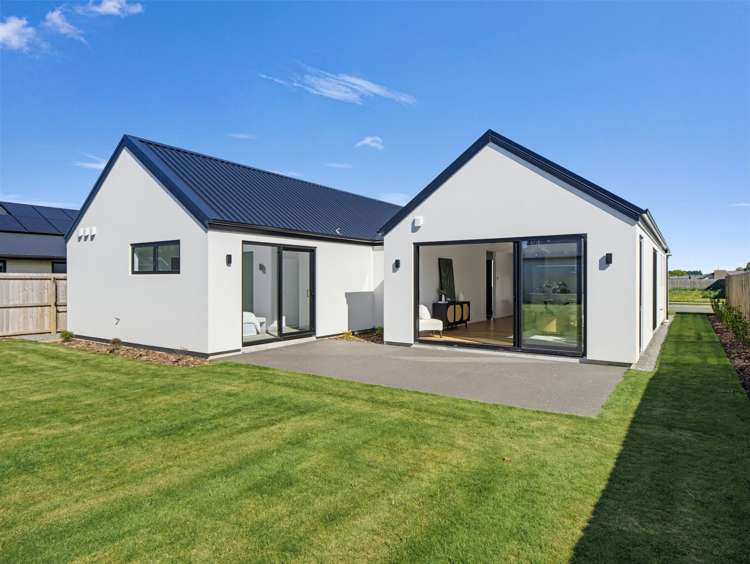 6 Salkeld Place Woodend - Waimakariri_32