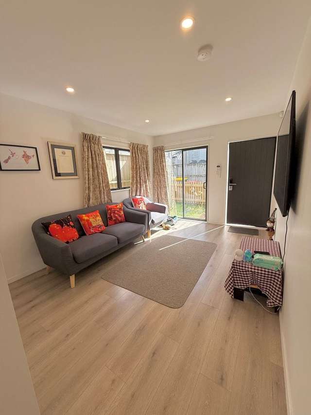 Modern 4-Bedroom Home | 2 Bathrooms | 3 Car Parks