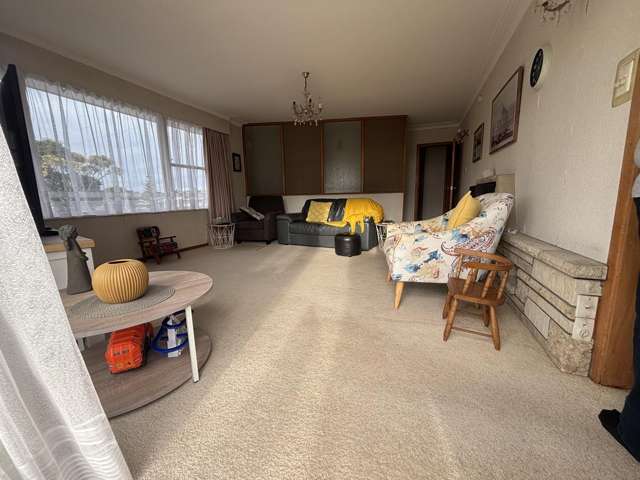 18 Lyndhurst Road Te Atatu South_1