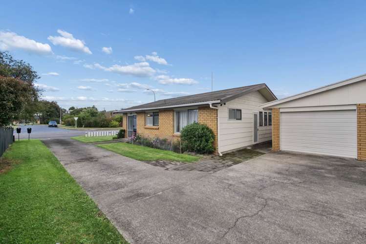32 Sylvania Drive Matua_11
