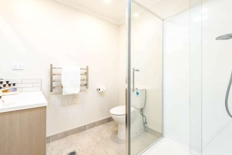 64 Koropupu Street Pukekohe_11