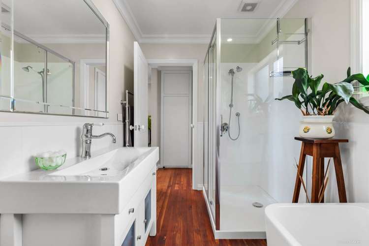 6 Tram Gully Road Awhitu_17