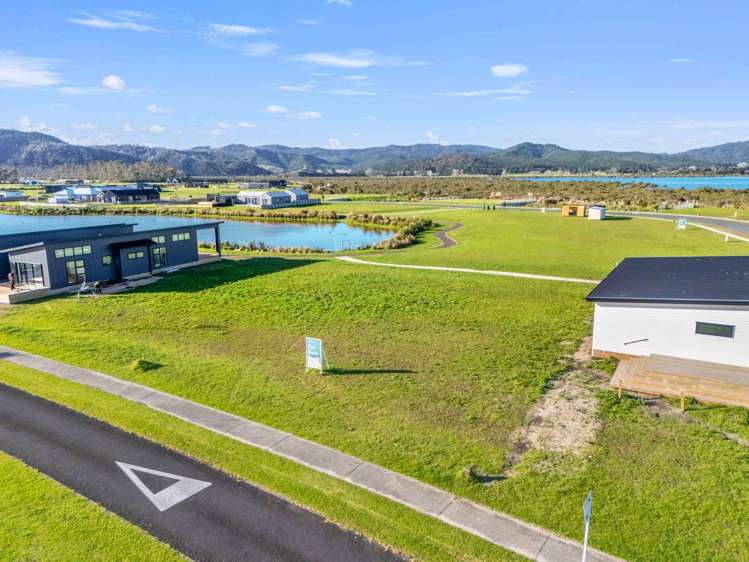 302 Harbour Drive Matarangi_13