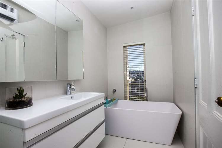 16 Hawker Street Mount Victoria_14