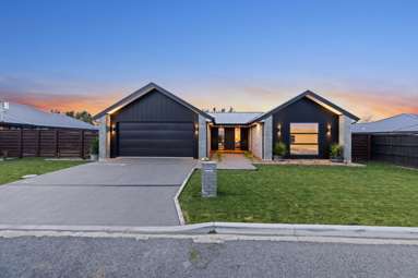 39 Plover Avenue_1