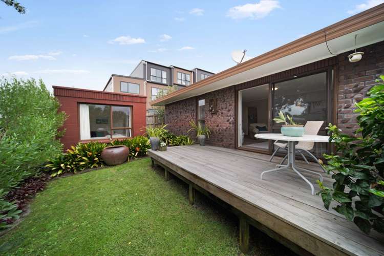 2/58 Highland Park Drive Highland Park_12