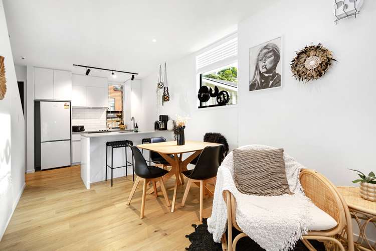 1 Rato Rise Waiwhetu_3