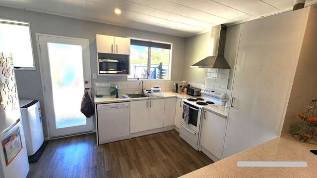 80C Airlie Road Plimmerton_1