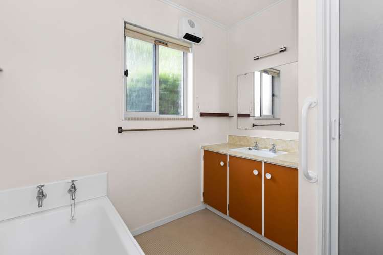 2/24 Oxford Street Taradale_15