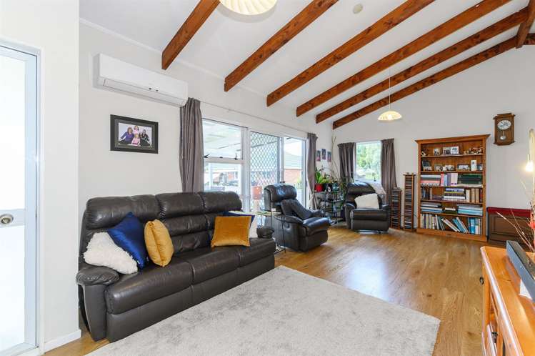 1/21 Captain Scott Road Glen Eden_6