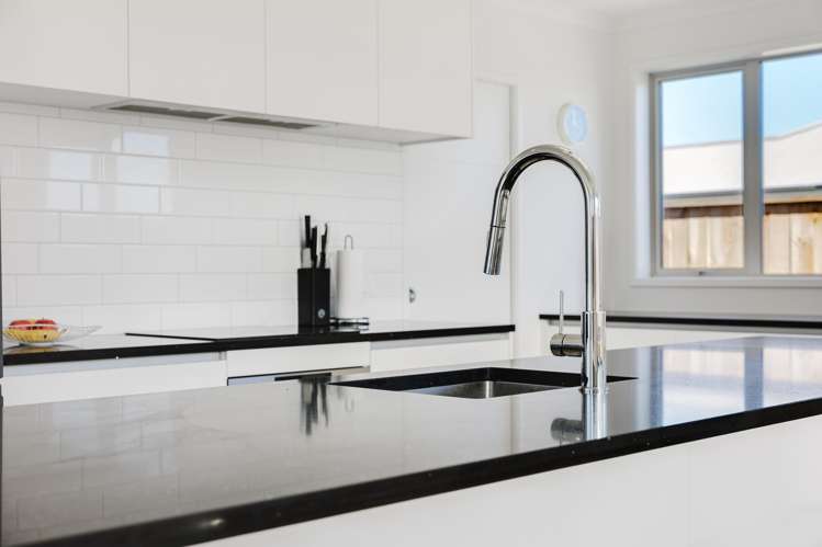 13 Uatoto Road Clarks Beach_19