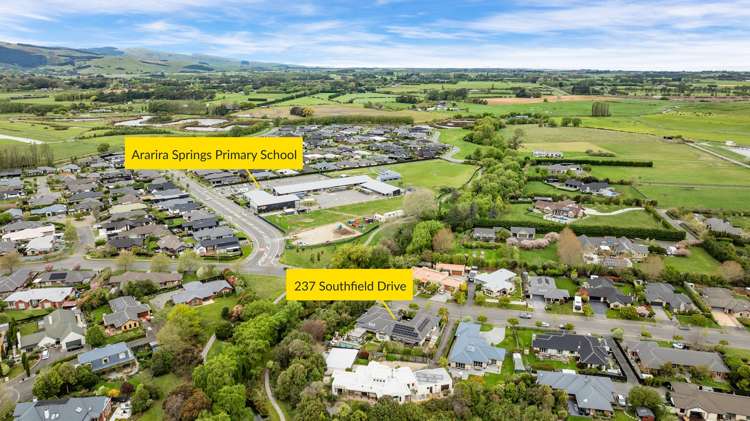 237 Southfield Drive Lincoln_36