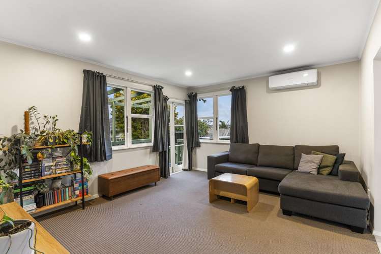 4/331 Royal Road Massey_10