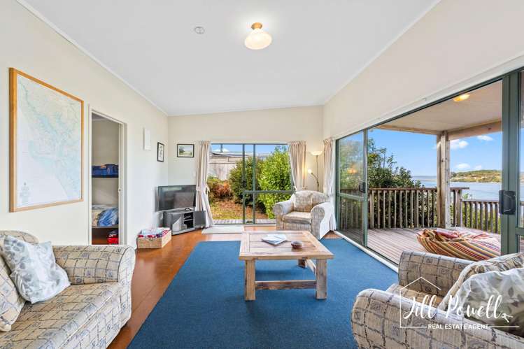 13 Moana Road Tinopai_10