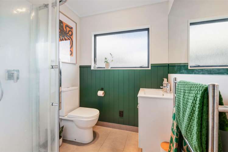 63B Albatross Road Red Beach_15
