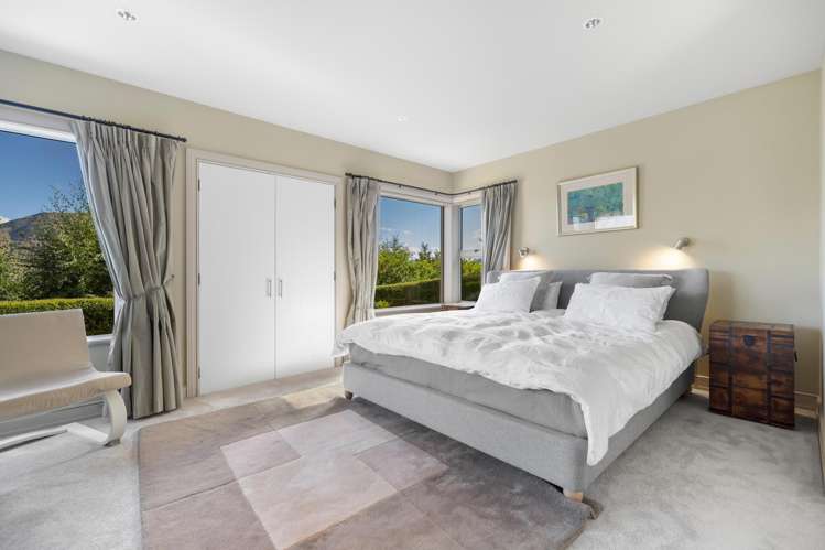 5 Vancouver Drive Queenstown_24