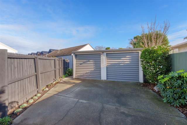 2/15 Tulloch Place Papanui_3