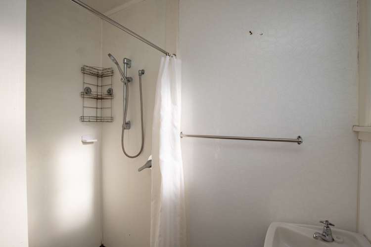 687 State Highway 25 Waitakaruru_10