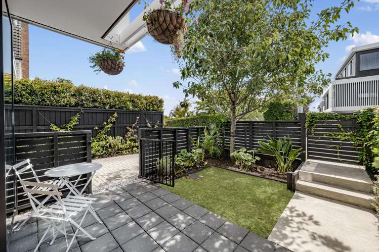 1/4 Glen Atkinson Street St Heliers_20