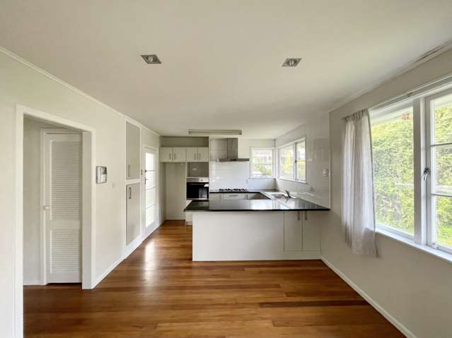 4 Edgewater Drive Pakuranga_1