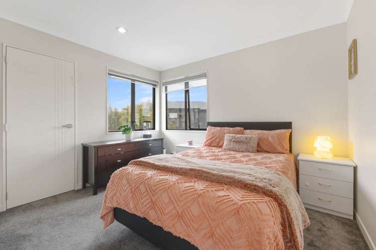 87 Naylors Drive Mangere_13